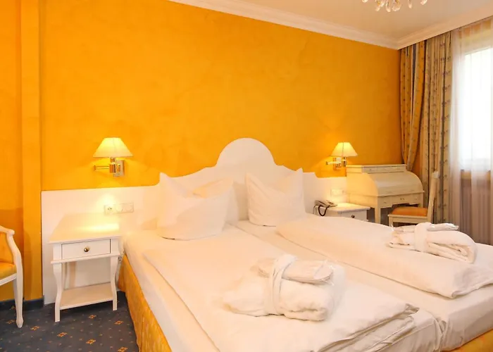 Отель Wittelsbacher Hof Swiss Quality 4*