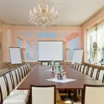 Отель Wittelsbacher Hof Swiss Quality 4*