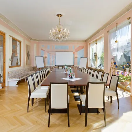 Wittelsbacher Hof Swiss Quality Otel